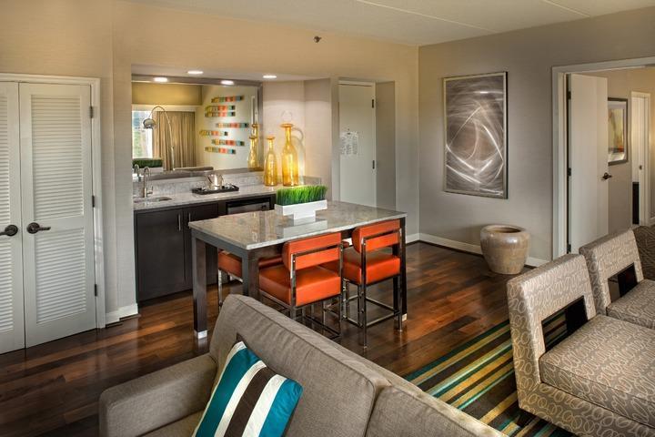 Hyatt Regency Suites Atlanta Northwest Смирна Номер фото